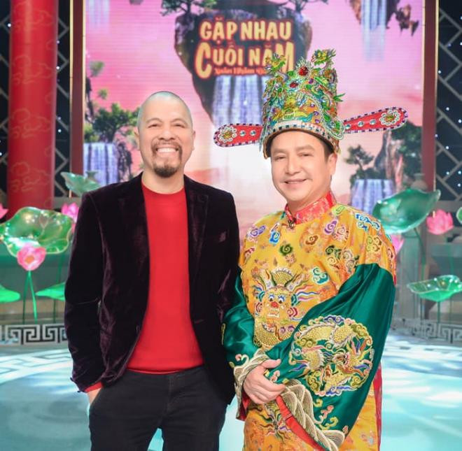 NTK Đức Hùng: “Tôi tạo hình Bắc Đẩu và Nam Tào khác hẳn với Công Lý và Xuân Bắc” 1 NTK Đức Hùng: “Tôi tạo hình Bắc Đẩu và Nam Tào khác hẳn với Công Lý và Xuân Bắc” 1
