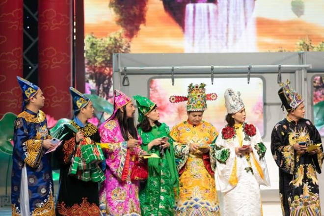 NTK Đức Hùng: “Tôi tạo hình Bắc Đẩu và Nam Tào khác hẳn với Công Lý và Xuân Bắc” 0 NTK Đức Hùng: “Tôi tạo hình Bắc Đẩu và Nam Tào khác hẳn với Công Lý và Xuân Bắc” 0