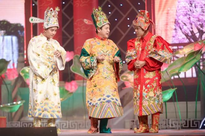 NTK Đức Hùng: “Tôi tạo hình Bắc Đẩu và Nam Tào khác hẳn với Công Lý và Xuân Bắc” 8 NTK Đức Hùng: “Tôi tạo hình Bắc Đẩu và Nam Tào khác hẳn với Công Lý và Xuân Bắc” 8