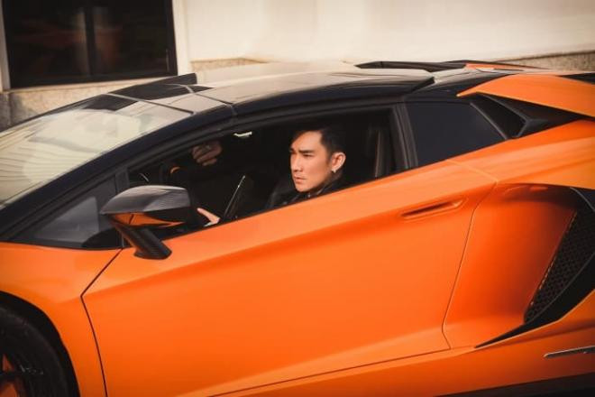 quang-ha-choi-lon-ngay-dau-nam-moi-khi-lai-sieu-xe-lamborghini-70-ty-gay-nao-loan-pho-ha-noi-5-ngoisaovn-w700-h467 4 quang-ha-choi-lon-ngay-dau-nam-moi-khi-lai-sieu-xe-lamborghini-70-ty-gay-nao-loan-pho-ha-noi-5-ngoisaovn-w700-h467 4