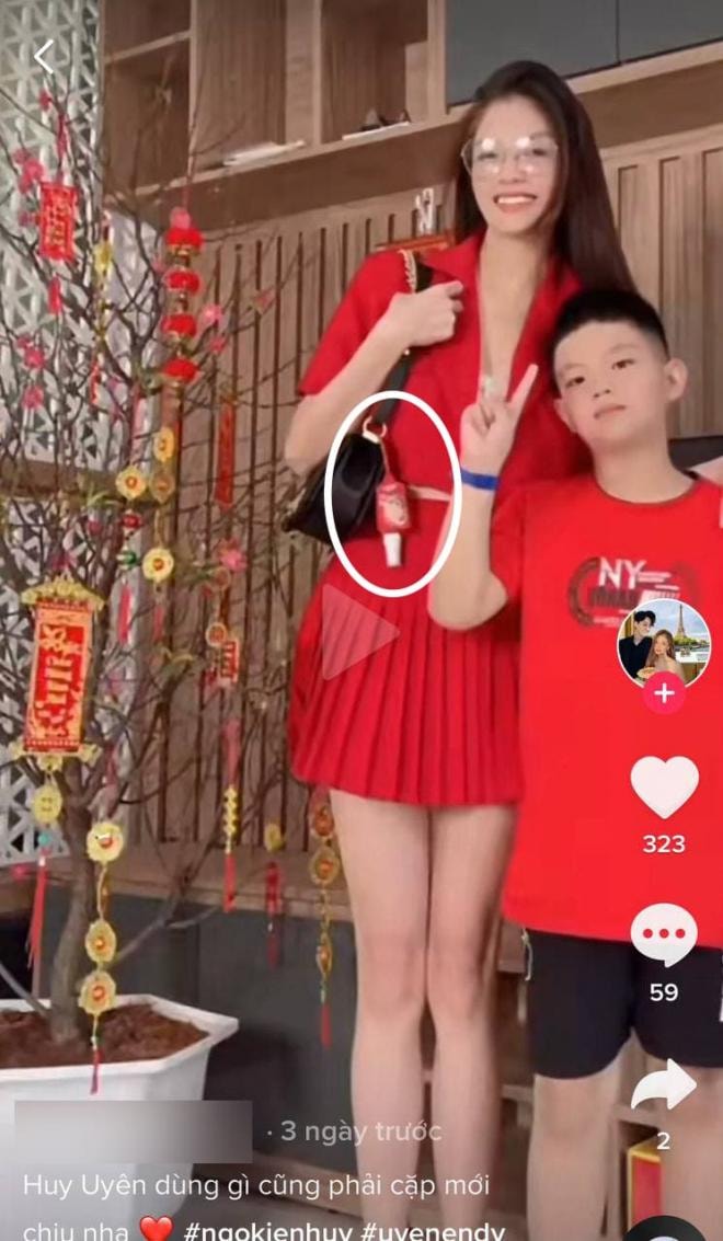 ngo-kien-huy-uyen-endy-lai-bi-netizen-phat-hien-mot-chi-tiet-dac-biet-2-ngoisaovn-w745-h1280 8