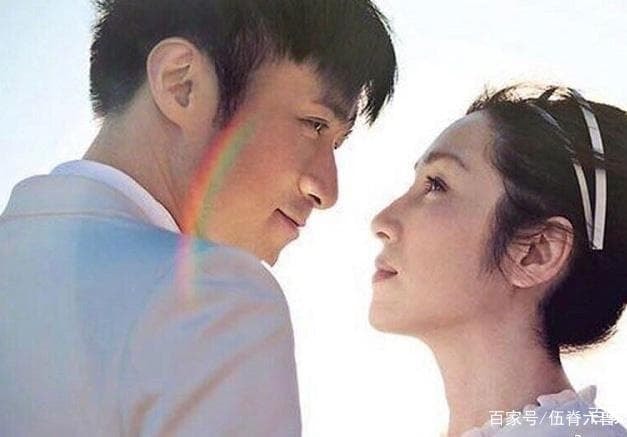 Lỡ duyên với Triệu Vy, tài tử 'Tân dòng sông ly biệt' Cổ Cự Cơ cưới bạn gái 46 tuổi, chi hàng tỷ đồng để cô sinh con ở tuổi 52  4