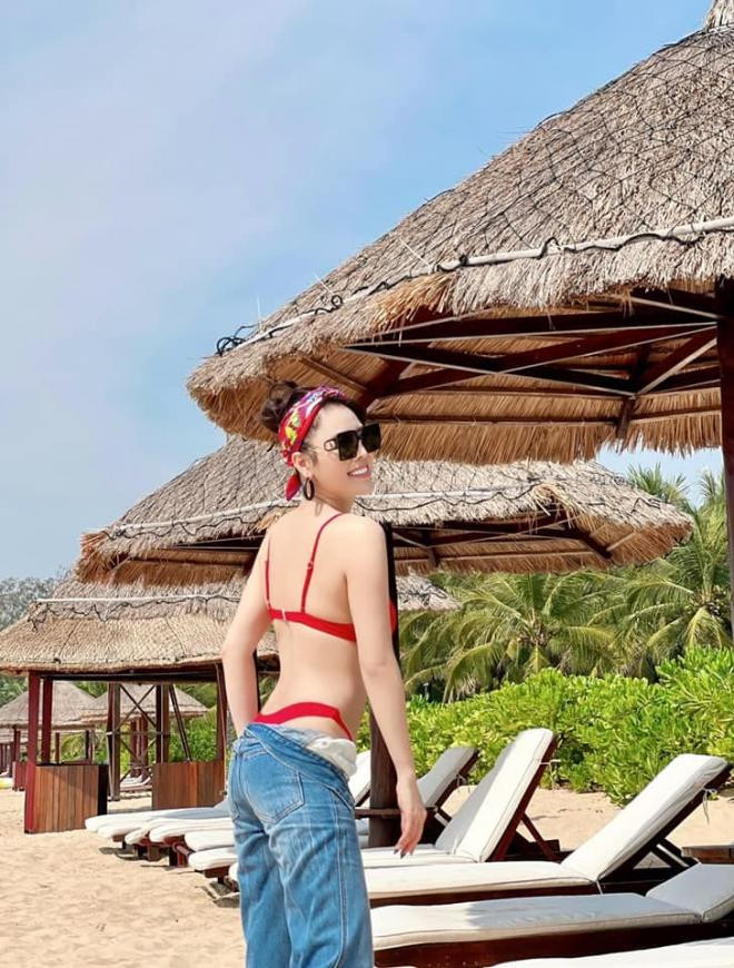 que-van-gia-nhap-duong-dua-bikini-dau-nam-body-nuot-na-chuan-tung-centimet-do-ai-biet-da-la-me-3-con-10-ngoisaovn-w728-h960 7 que-van-gia-nhap-duong-dua-bikini-dau-nam-body-nuot-na-chuan-tung-centimet-do-ai-biet-da-la-me-3-con-10-ngoisaovn-w728-h960 7
