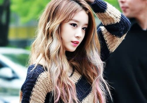 Jiyeon kết hôn với vận động viên bóng chày, T-ara liên tiếp lên xe hoa khiến người hâm mộ bất ngờ  9