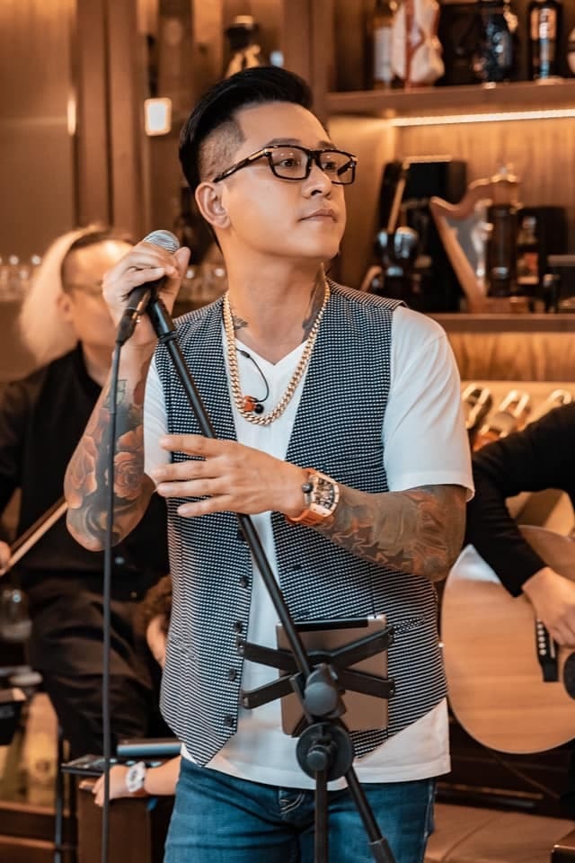 Tuấn Hưng giải thích về việc đi hát trở lại dù trước đó tuyên bố 'tạm ngưng hát' 0