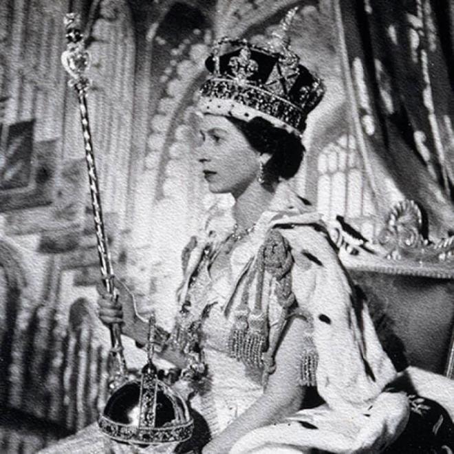 Đội vương miện trong 70 năm, vầng hào quang của Nữ hoàng Elizabeth II còn có thể bao phủ Vương quốc Anh được bao lâu? 11