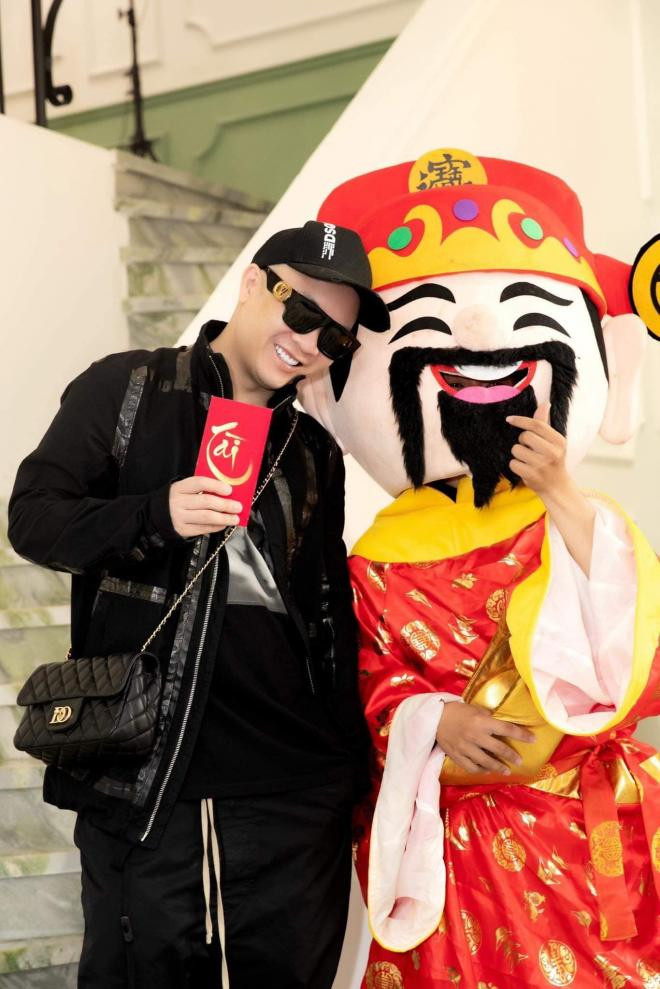 Tin sao Việt 11/2 14 Tin sao Việt 11/2 14