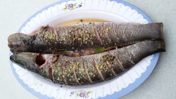 cách làm cá lóc hấp bầu  2