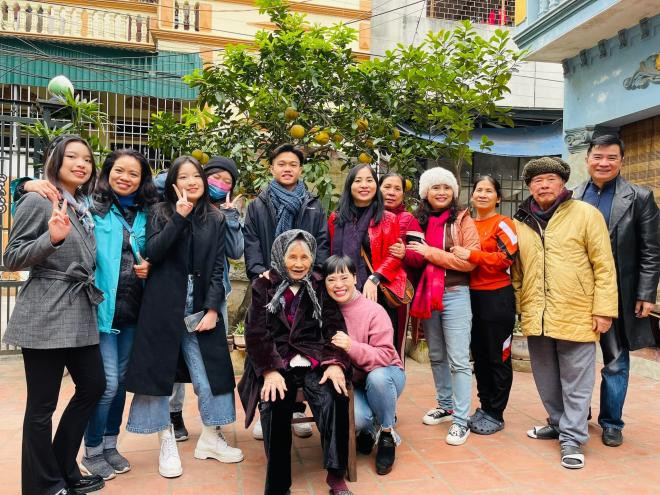 Con trai cố nhạc sĩ Trần Lập bảnh bao, chững chạc ở tuổi 18 trong loạt ảnh mới bên gia đình 3
