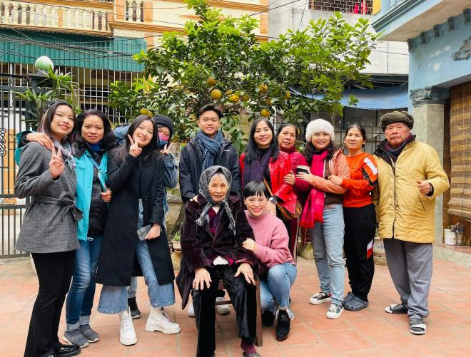 Con trai cố nhạc sĩ Trần Lập bảnh bao, chững chạc ở tuổi 18 trong loạt ảnh mới bên gia đình 1