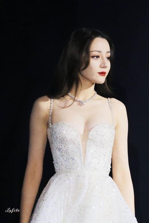 Địch Lệ Nhiệt Ba 1