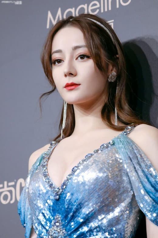 Địch Lệ Nhiệt Ba 0