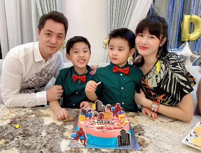 học phí con đăng khôi  1