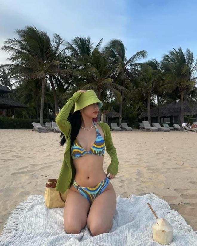 gái xinh bikini  1