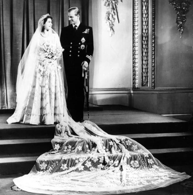 10 mẫu váy cưới đẹp nhất của Hoàng gia Anh kể từ thời Elizabeth II  Thời  trang  Vietnam VietnamPlus