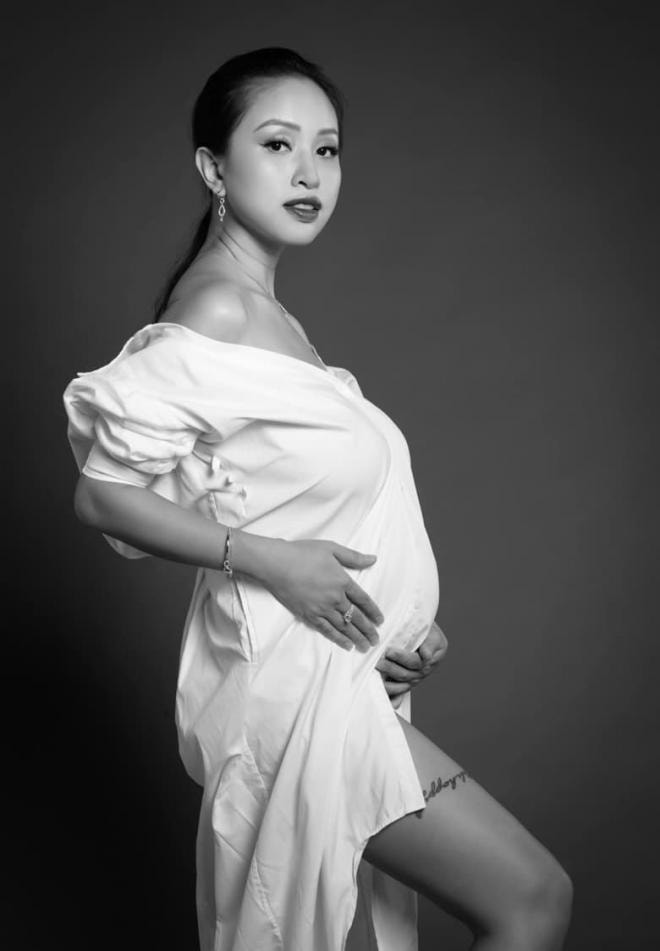 Vân Hugo mang bầu 6