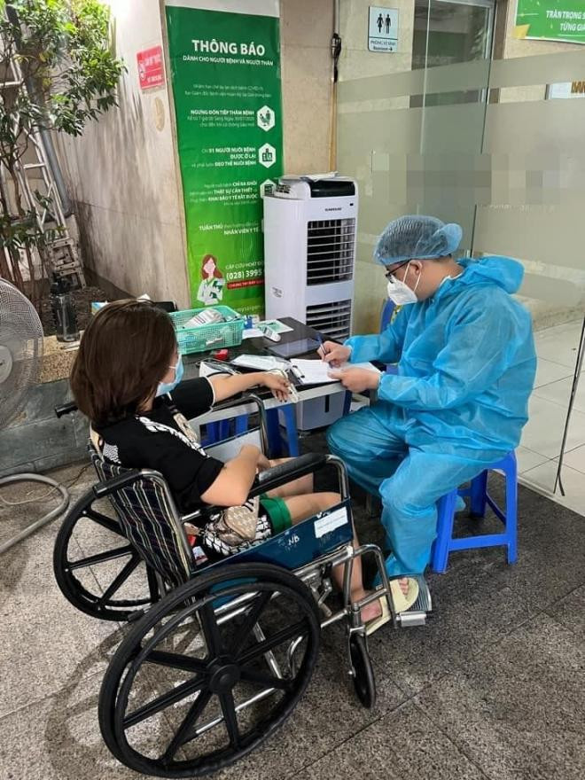Ngọc Phước bị ngã 0