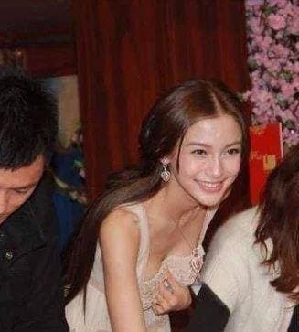 Sao Hoa ngữ che chắn tránh lộ hàng 2