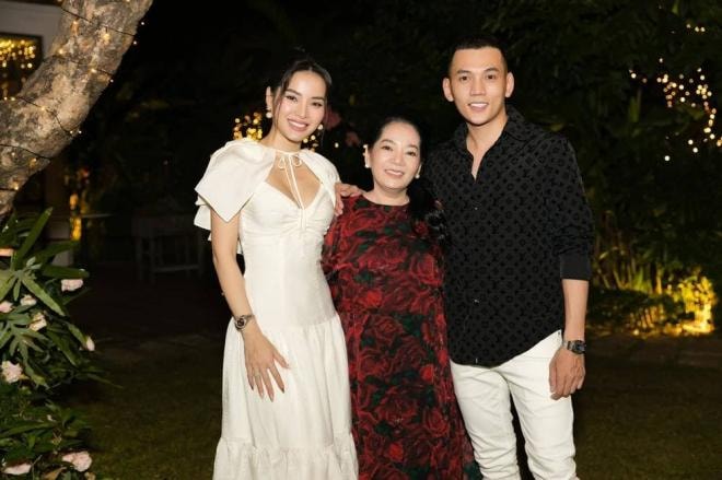 me-chong-tuong-lai-thap-tung-phuong-trinh-jolie-ly-binh-di-chup-anh-cuoi-dung-chuan-me-chong-nha-nguoi-ta-day-roi-5-ngoisaovn-w1000-h666 2