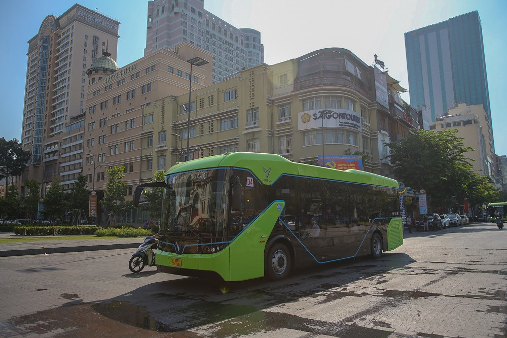 ak0i8347-w1000-h666.jpg