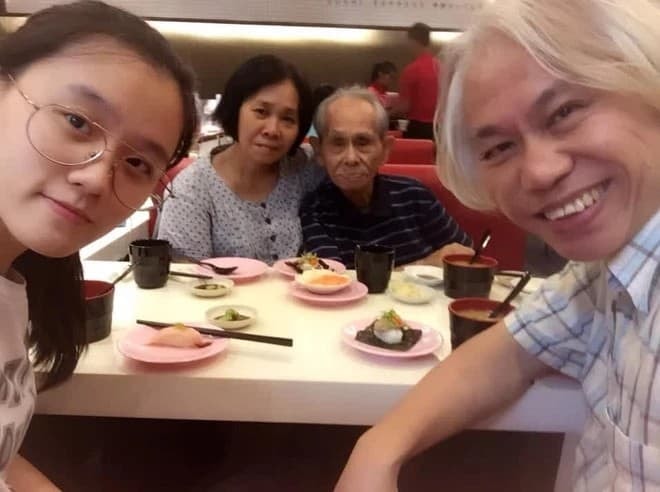 cặp ông cháu 0