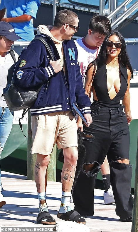 Kim Kardashian gây khó hiểu khi nói về chồng cũ: Thực tế, chúng tôi vẫn luôn là một gia đình