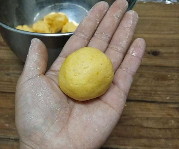 banh-khoai (1).jpg 8