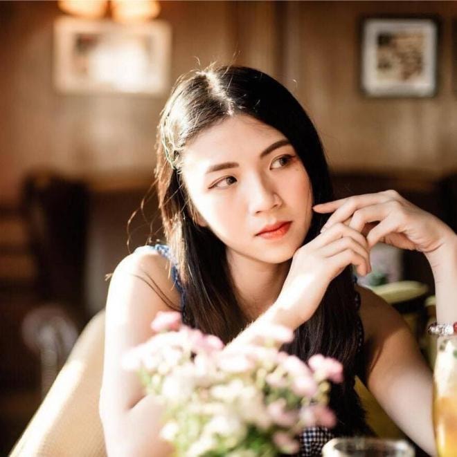 nhan sắc Lan Thy  0