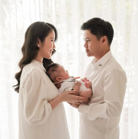 vợ phan thành đầu bù tóc rối  0