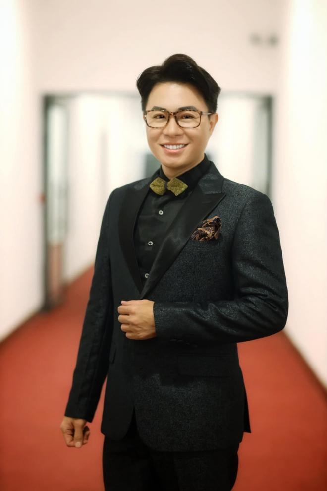 ảnh cũ MC Lê Anh  1