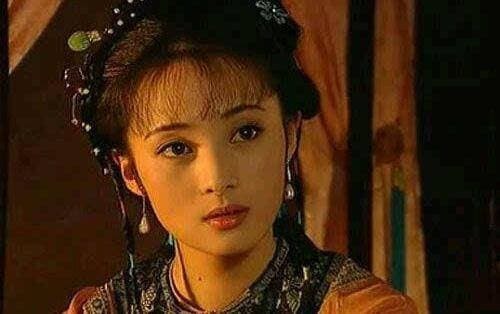 Quỳnh Dao viết riêng 3 bộ phim mời cô làm nữ chính nhưng bị từ chối, dù chỉ đóng vai phụ nhưng vẻ ngoài còn xinh đẹp hơn 