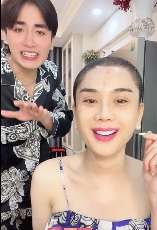 sau-thoi-gian-im-lang-cuoi-cung-lam-khanh-chi-cung-dua-ra-loi-giai-thich-cho-viec-lo-mat-moc-xau-xi-tren-livestream-5-ngoisaovn-w510-h746 1