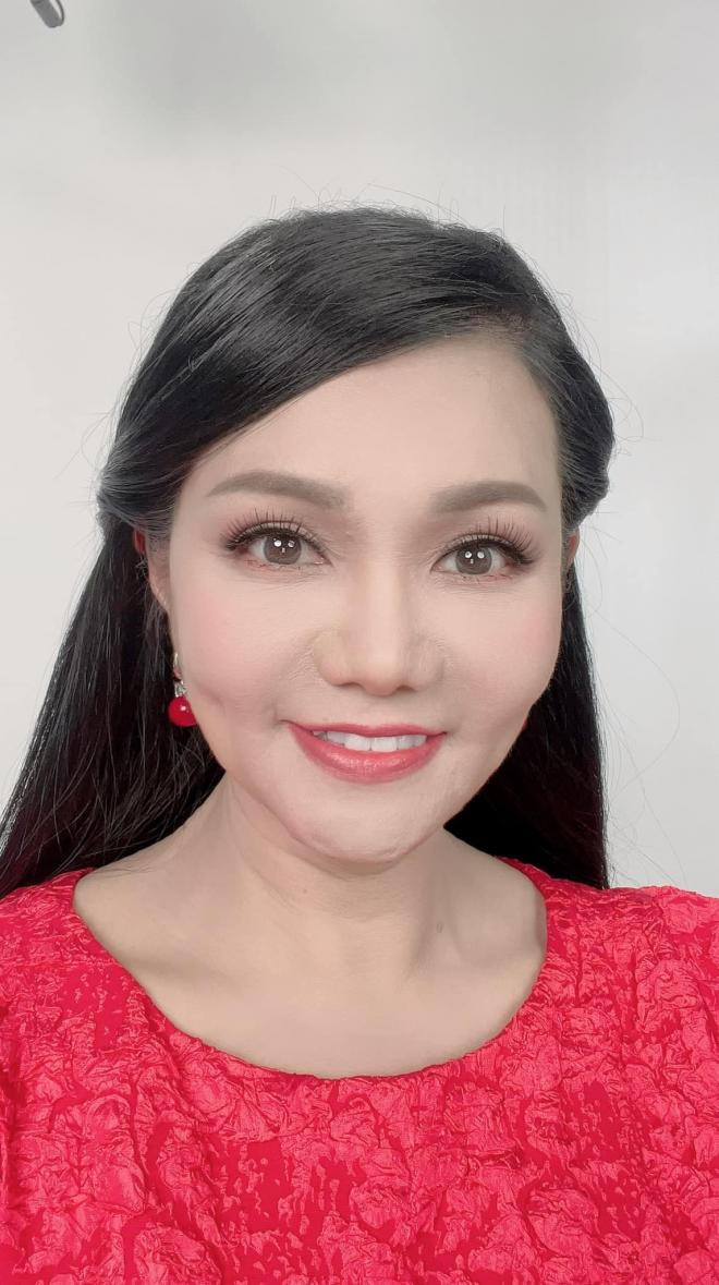 nghệ sĩ Ngọc Huyền 0