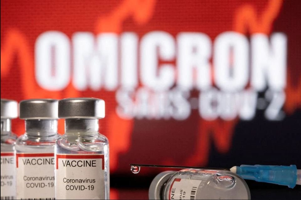 vaccine-omicron.jpg