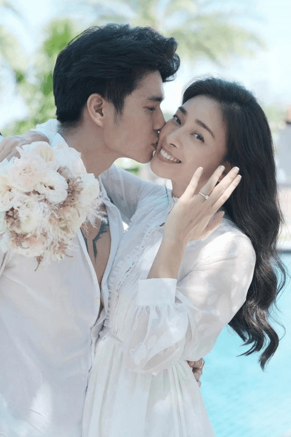 huy-ngoisaovn-w600-h900 0