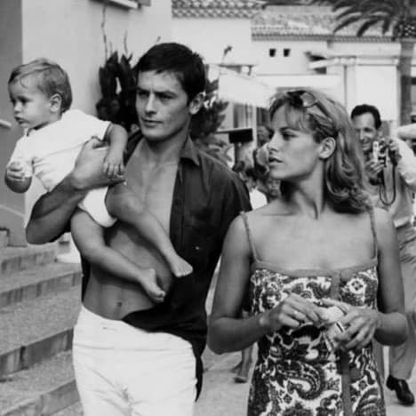 'Tài tử điển trai nhất' Alain Delon lựa chọn an tử ở tuổi 86, con trai chia sẻ lý do ủng hộ quyết định của cha   6
