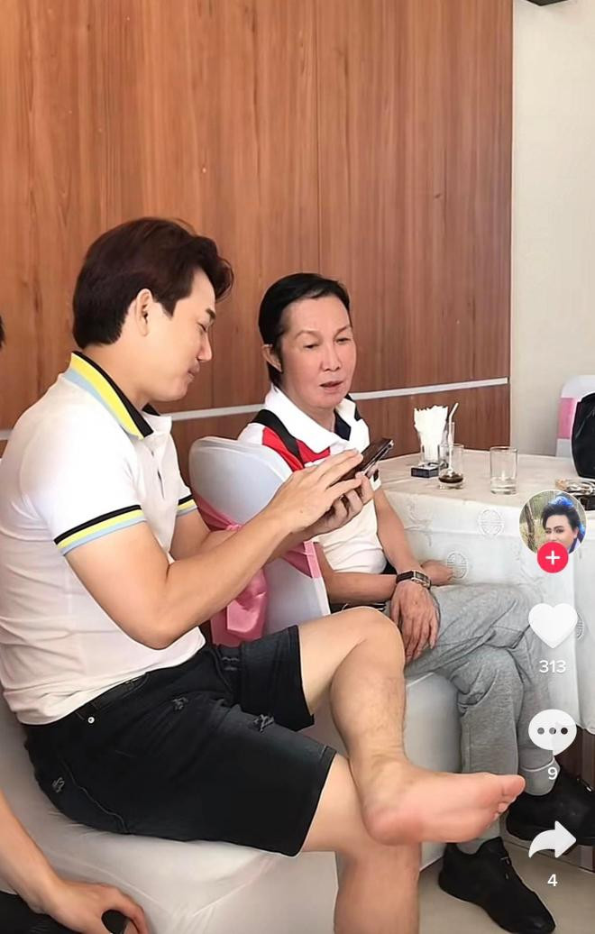 22ong-hoang-cai-luong-ho-quang22-vu-linh-gay-choang-voi-dien-mao-hien-tai-sau-3-num-dieu-tri-bao-benh-2-ngoisaovn-w1284-h2017 3