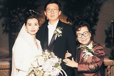 Từ chối Thành Long và Lâm Tử Tường để kết hôn với một doanh nhân giàu có, “Marilyn Monroe Hong Kong” đã góa chồng suốt 15 năm sau một biến cố 1