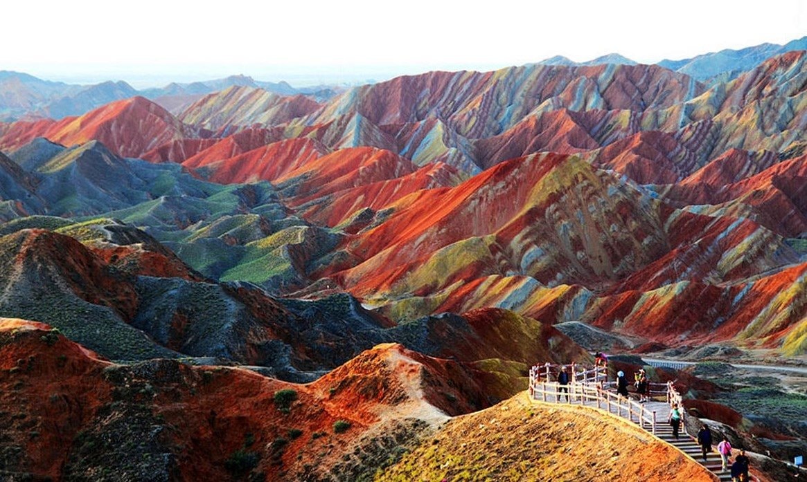 cong-vien-dia-chat-zhangye-danxia.jpg