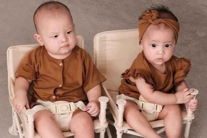 he-lo-ten-tieng-viet-cua-cap-song-sinh-nha-ha-ho-kim-ly-hoa-ra-lai-do-nguoi-nay-dat-cho-1-ngoisaovn-w1080-h720 2 he-lo-ten-tieng-viet-cua-cap-song-sinh-nha-ha-ho-kim-ly-hoa-ra-lai-do-nguoi-nay-dat-cho-1-ngoisaovn-w1080-h720 2