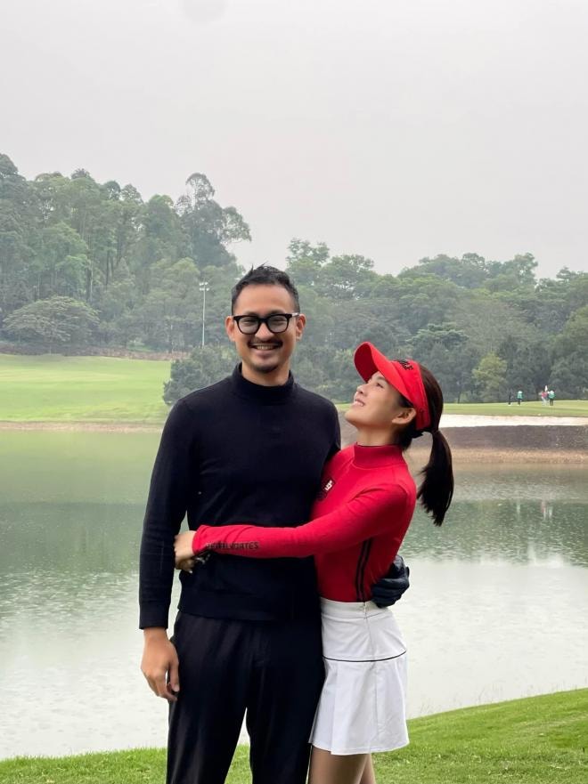 chồng thu hoài bàn về phụ nữ chơi golf  1