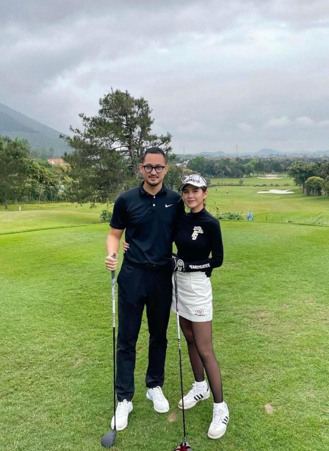 chồng thu hoài bàn về phụ nữ chơi golf  1