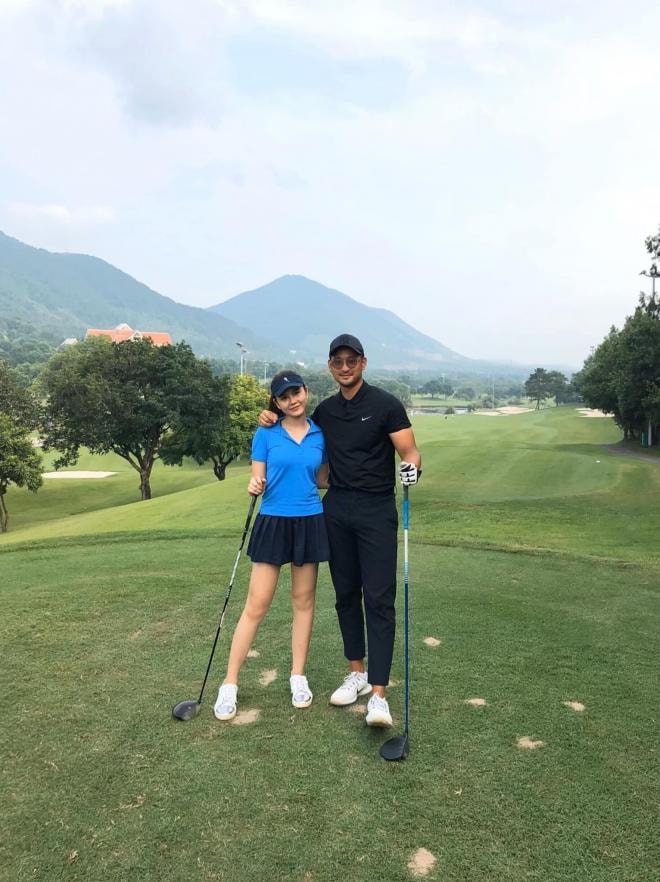 chồng thu hoài bàn về phụ nữ chơi golf  0