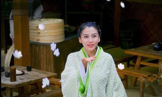 Mỹ nhân cổ trang dưới cơn mưa hoa: Triệu Lệ Dĩnh tươi tắn, Chung Hân Đồng bi thương, còn Tưởng Hân khiến khán giả la ó 5