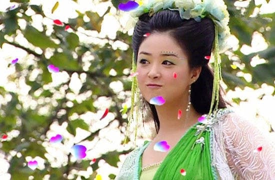 Mỹ nhân cổ trang dưới cơn mưa hoa: Triệu Lệ Dĩnh tươi tắn, Chung Hân Đồng bi thương, còn Tưởng Hân khiến khán giả la ó 0