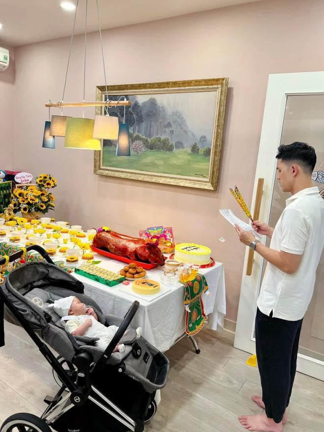 quang vinh mừng đầy tháng cháu  2