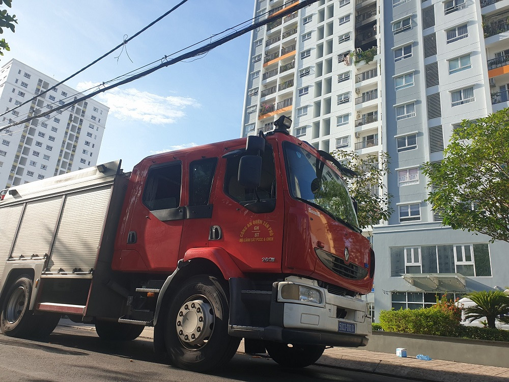 04-w1000-h750.jpg