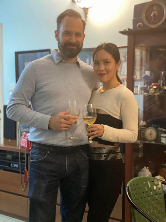 em gái Hà Anh 2