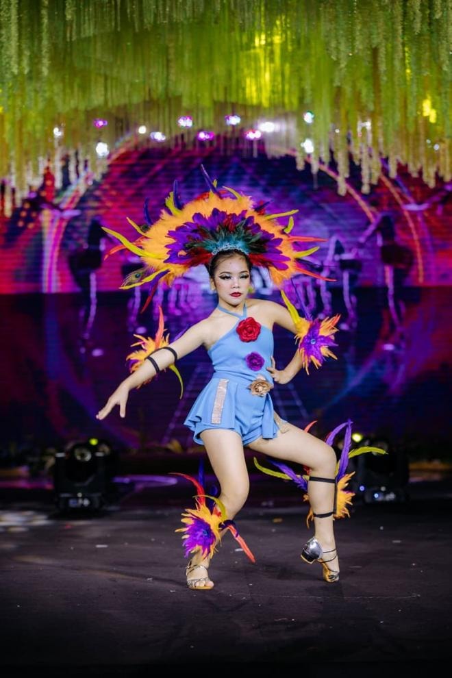 hoang-ha-linh-243 (1).jpg 0