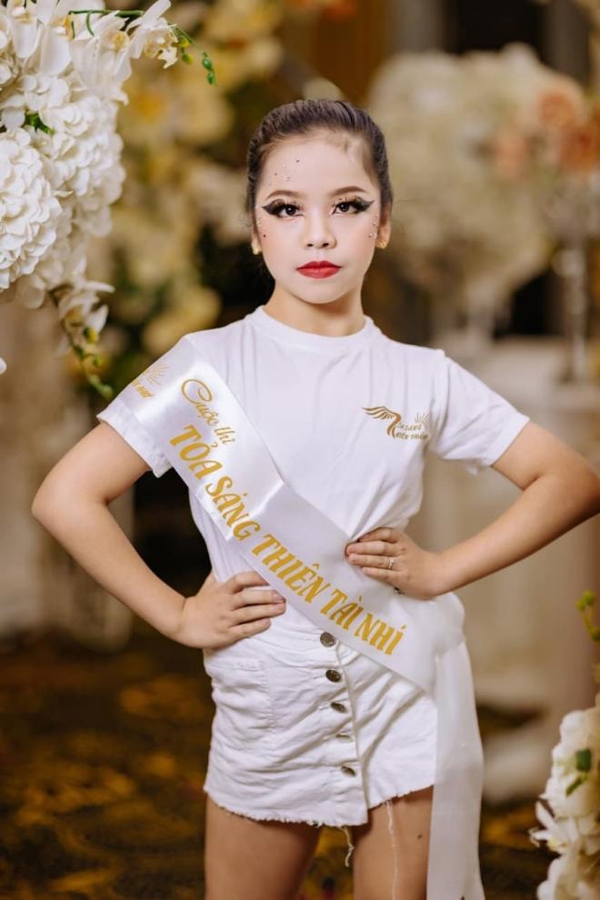 hoang-ha-linh-243 (1).jpg 0
